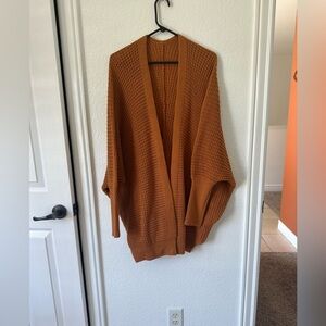 Like new rust color trendy cardigan